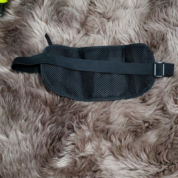 Caribbean Joe Under Garment Waist Pouch - Picture 4 of 4